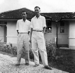 1959 Woon Khai Boon with Pakcik Shafie