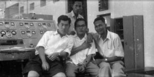 1959 - Woon Khai Boon and friends in office
