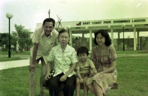 1980 Woon Khai Boon Woon Poh Lin and Woon Lai Fun at East Coast Park