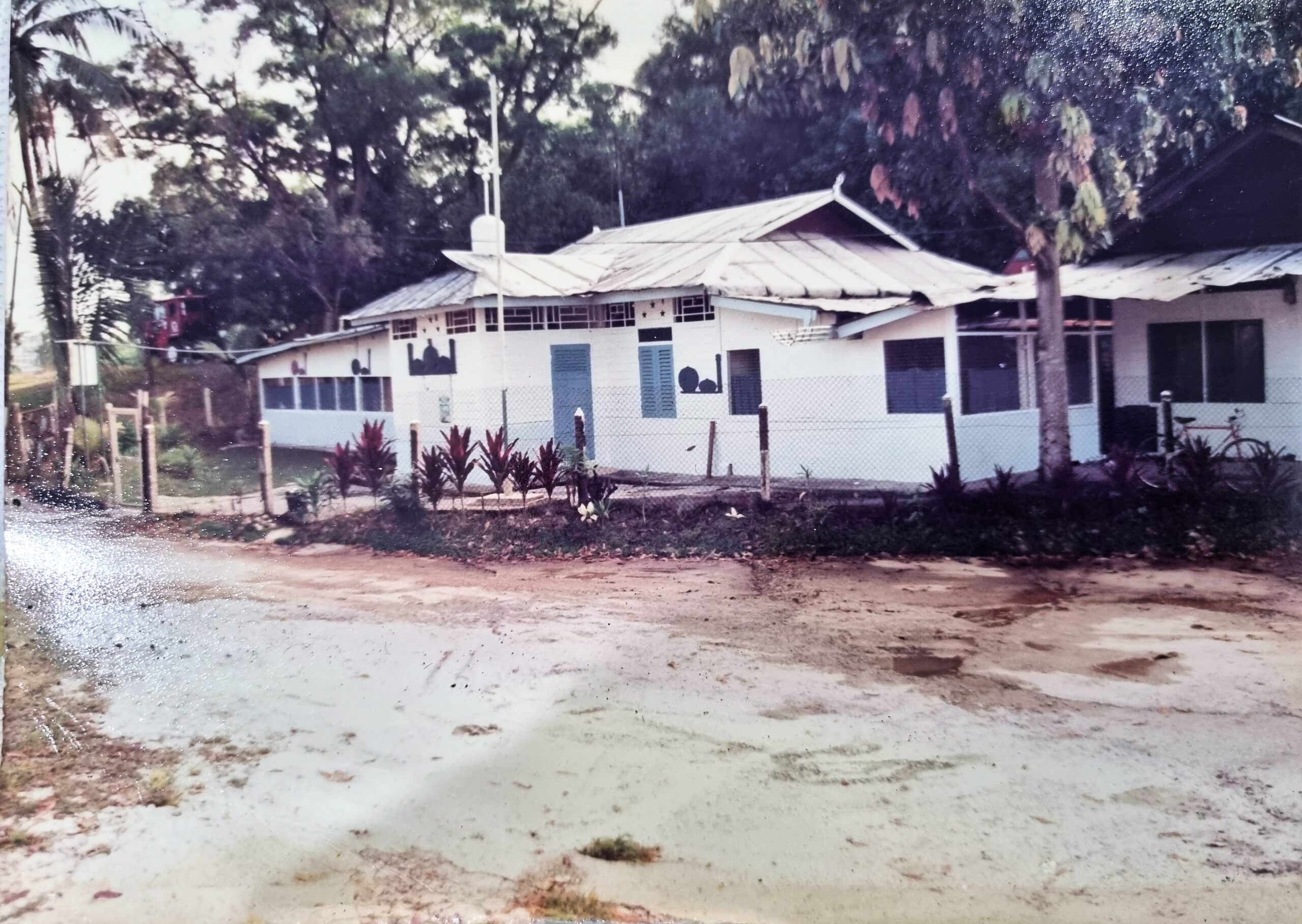 1995 Jalan Majapahit Mosque - Front View