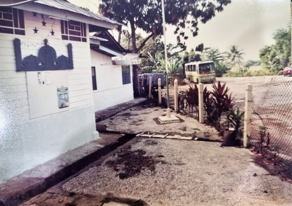 1995 Jalan Majapahit Mosque - Side View
