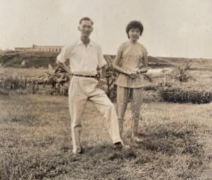 Woon Khai Boon and Chan Yee Keng with Jurong Radio Transmitting Station behind