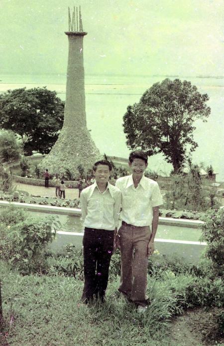 My first visit to Sentosa with Lau Eng Sai