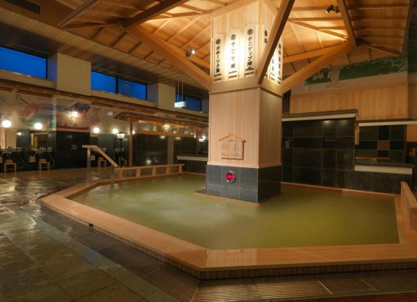 Main Onsen near the entrance