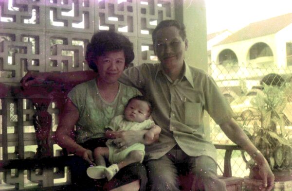 1986 Father Mother Derrick @ Katong3