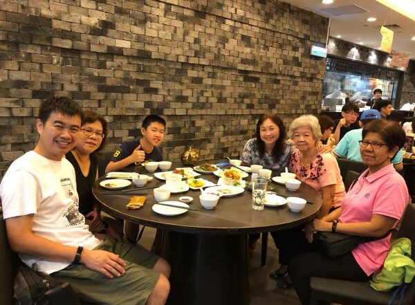 Woon Lai Fun with David’s family
