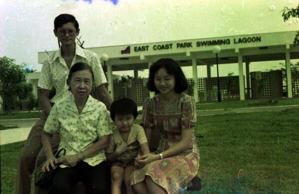 1979 Woon Family with Kumar at East Coast Park