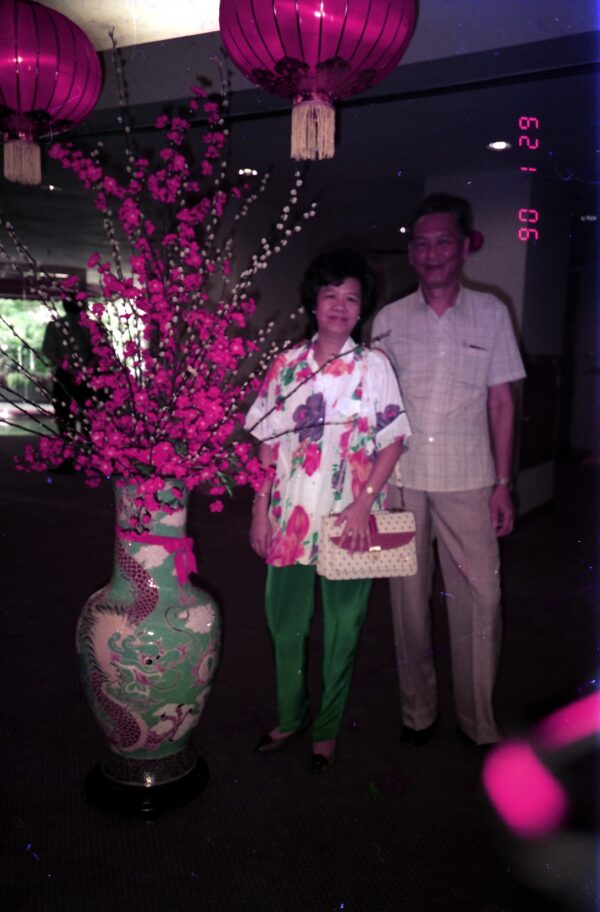 1990 - Woon Family Reunion Dinner - Grandpa and Grandma