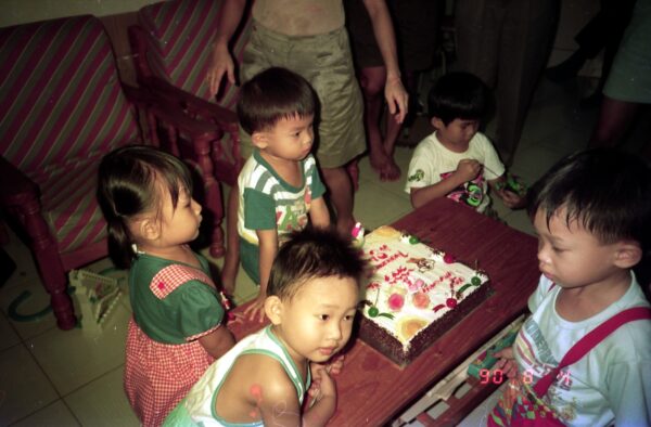 1990 Eric Birthday Celebration at Jurong West home