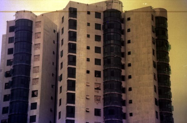 1992 Parc Oasis under construction