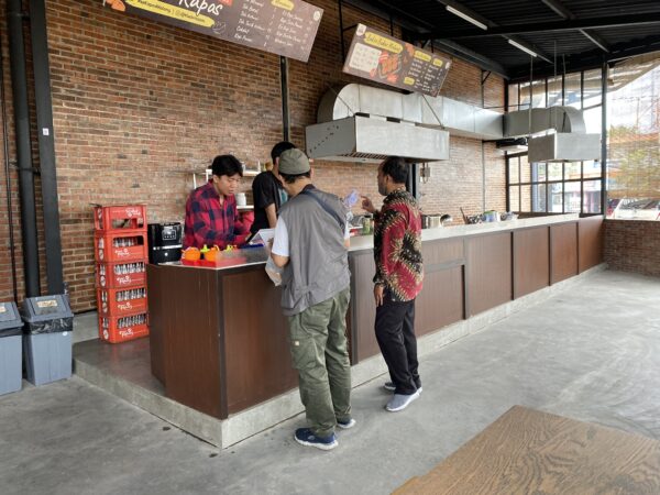 Toilet stop at Bluder Kapas Karangploso