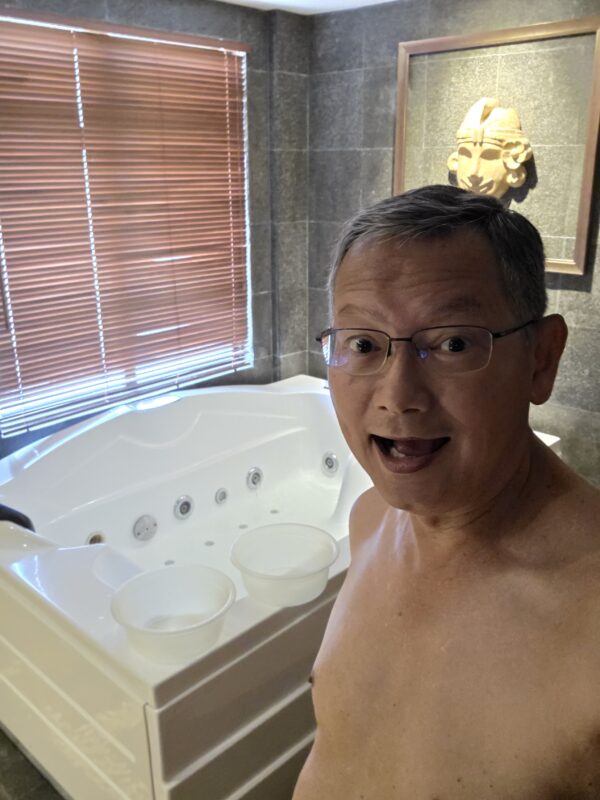 The SPA Secret - Jacuzzi Bath Tub for couples